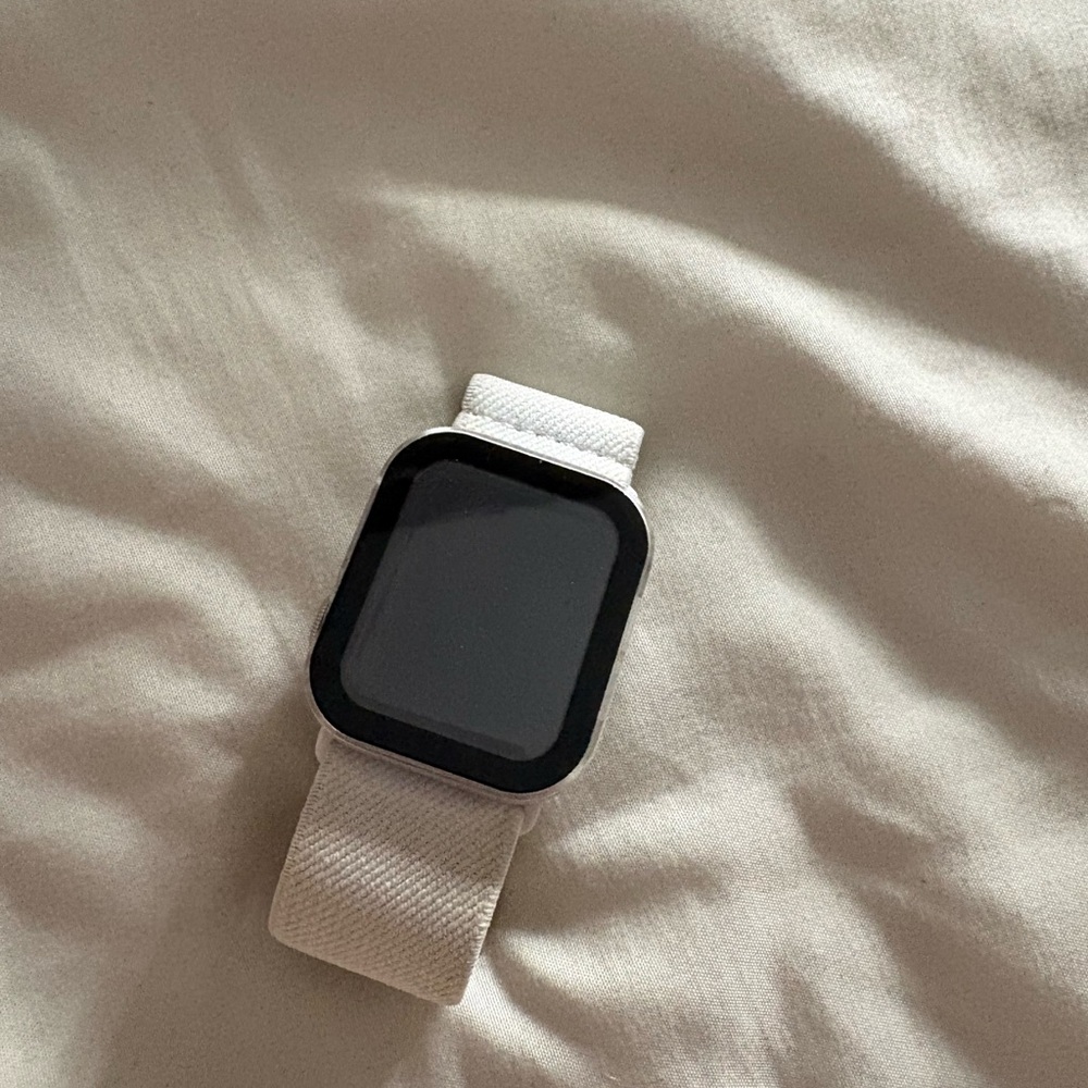 Apple Watch SE 2nd Gen White Smartwatch with Nylon Band